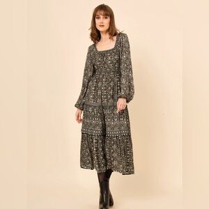 NWOT Omika brand Monica Midi Dress in Pistachio Green, Size S